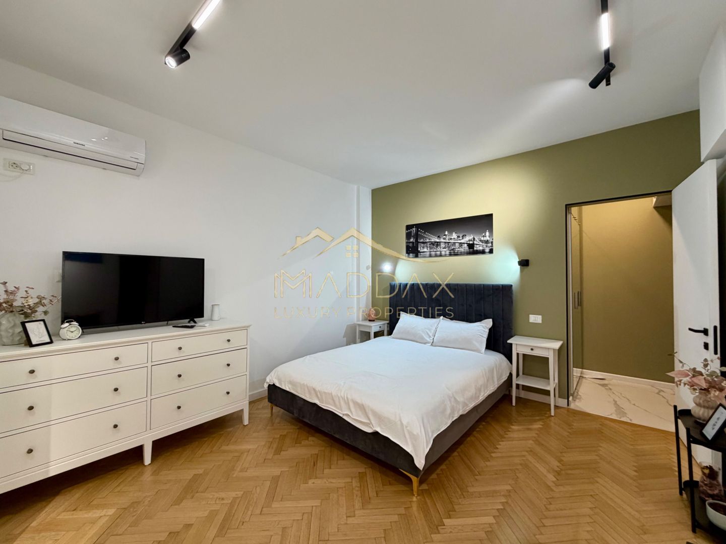 Studio *mobilat complet* // Piata Amzei - Poză 6