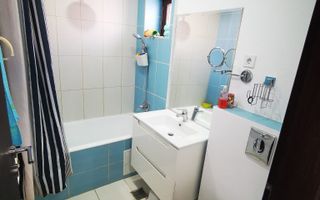 De vanzare apartament 3 camere, micro 39, 76.000 euro negociabil - Poză 2