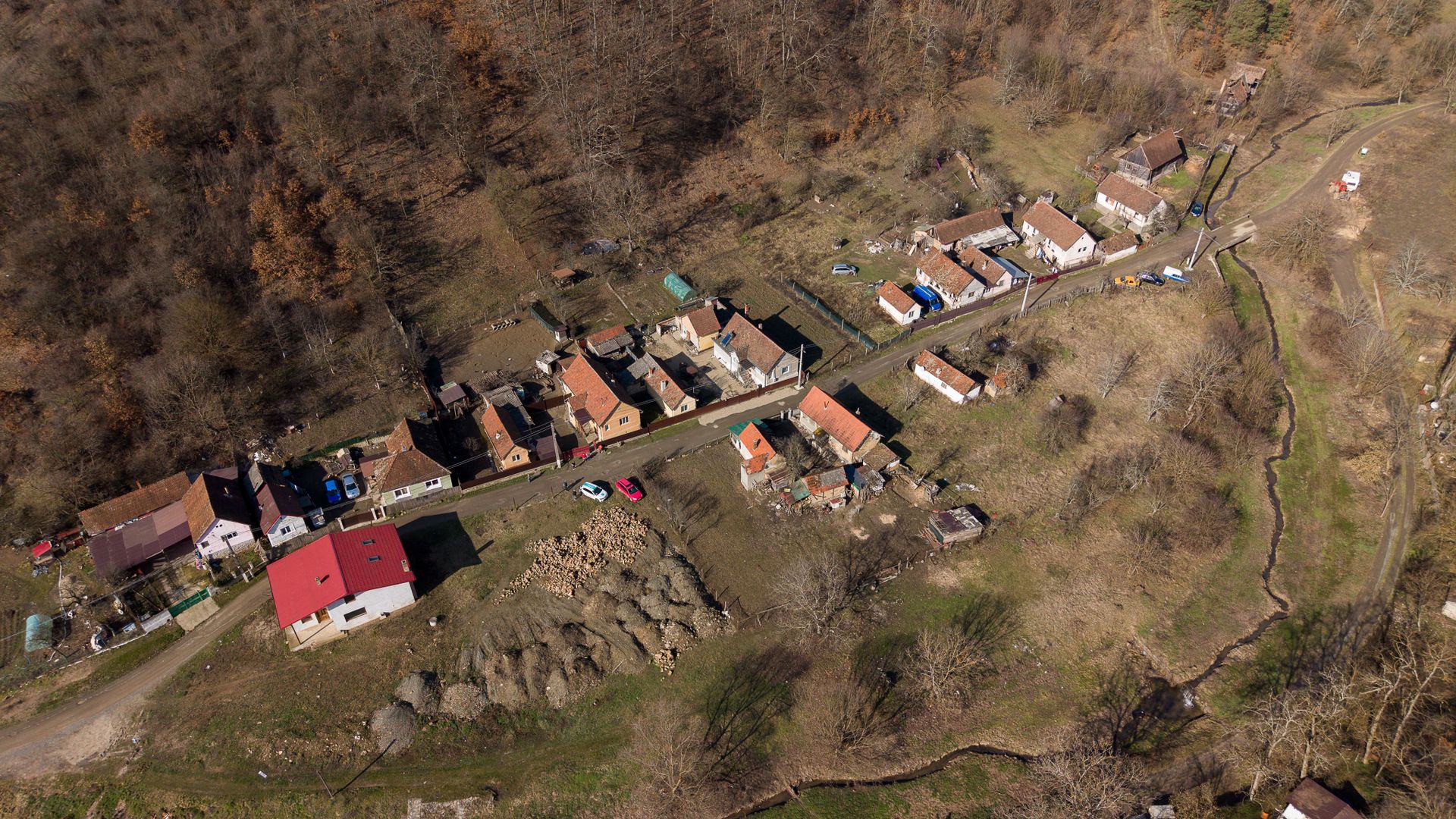 Casă cu teren de 284mp in Șoimoș - Poză 21