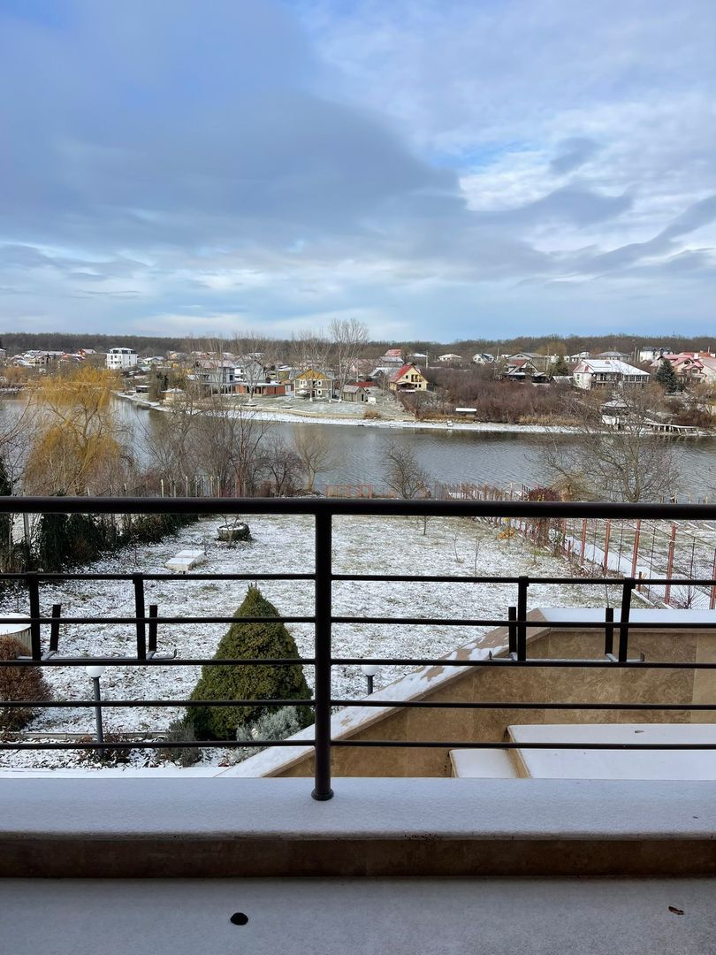 Vilă spectaculoasă cu vedere la lac Balotesti - laguna Verde - Poză 20