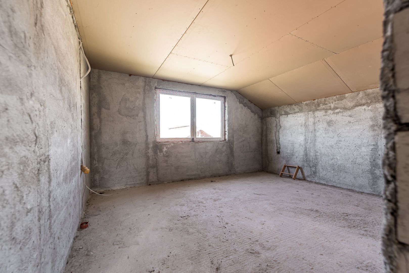 🏡 Casă P+1 la gri | 239 mp construiți | Călugareni -14 km de Arad - Poză 9