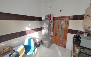 Parcul Carol,imobil versatil rezidential /birouri,parcare si curte - Poză 9