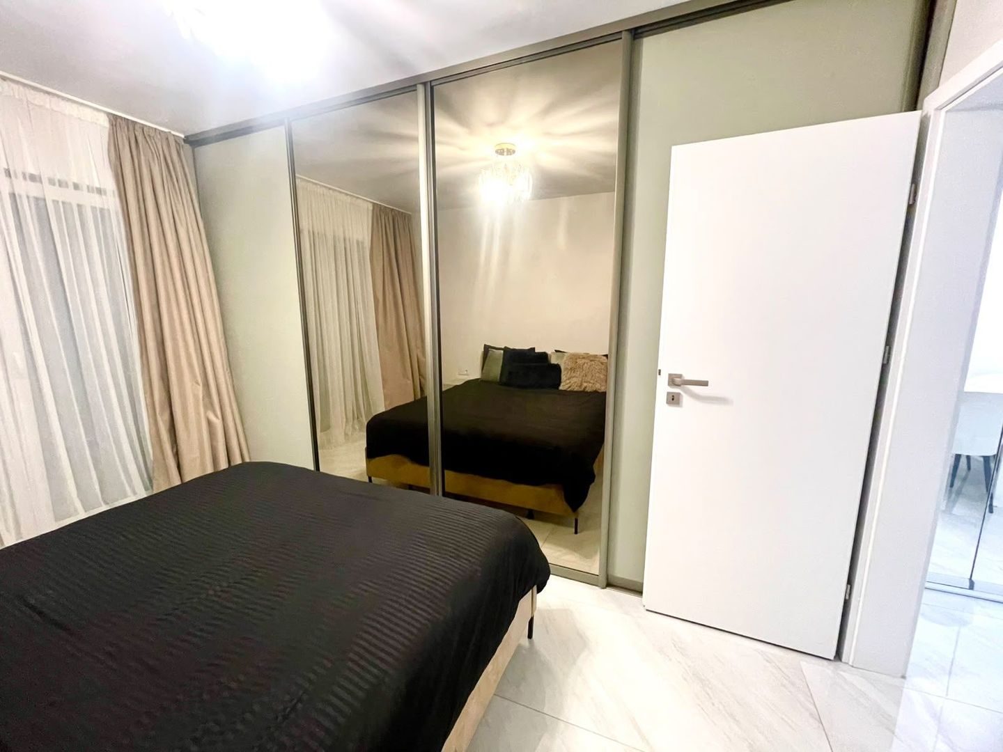 Apartament 2 camere decomandate, etaj intermediar, terasa, parcare - Poză 7