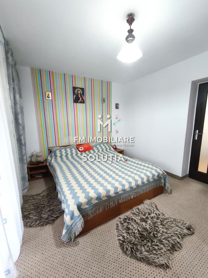 Casă spațioasă P+1 - 5 camere - teren 10 ari, Unguraș! - Poză 24