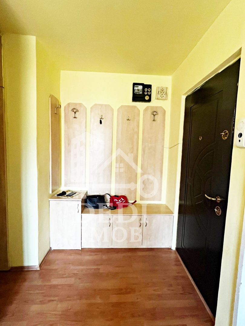 Apartament cu 3 camere de inchiriat, zona Rogerius, Oradea - Poză 10