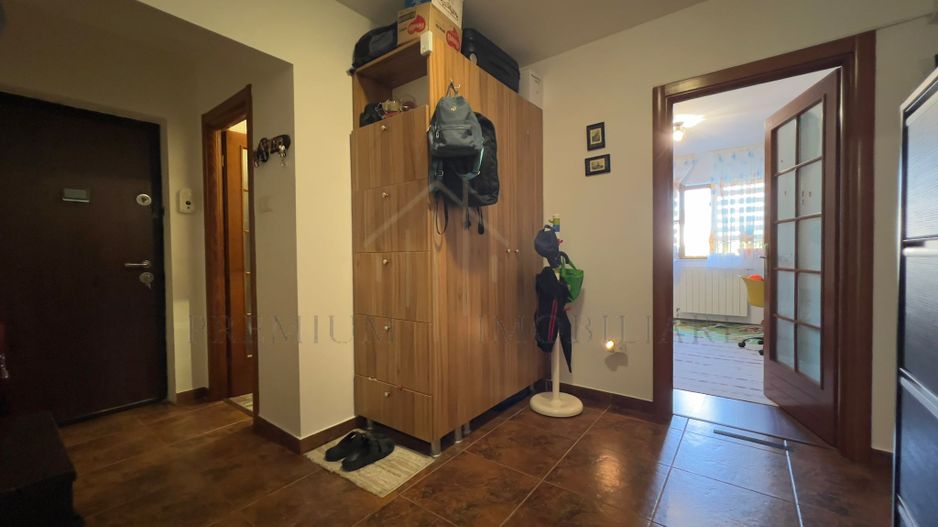 Apartament 3 camere complet renovat – Etaj 2/4 – Zona de jos - Poză 10