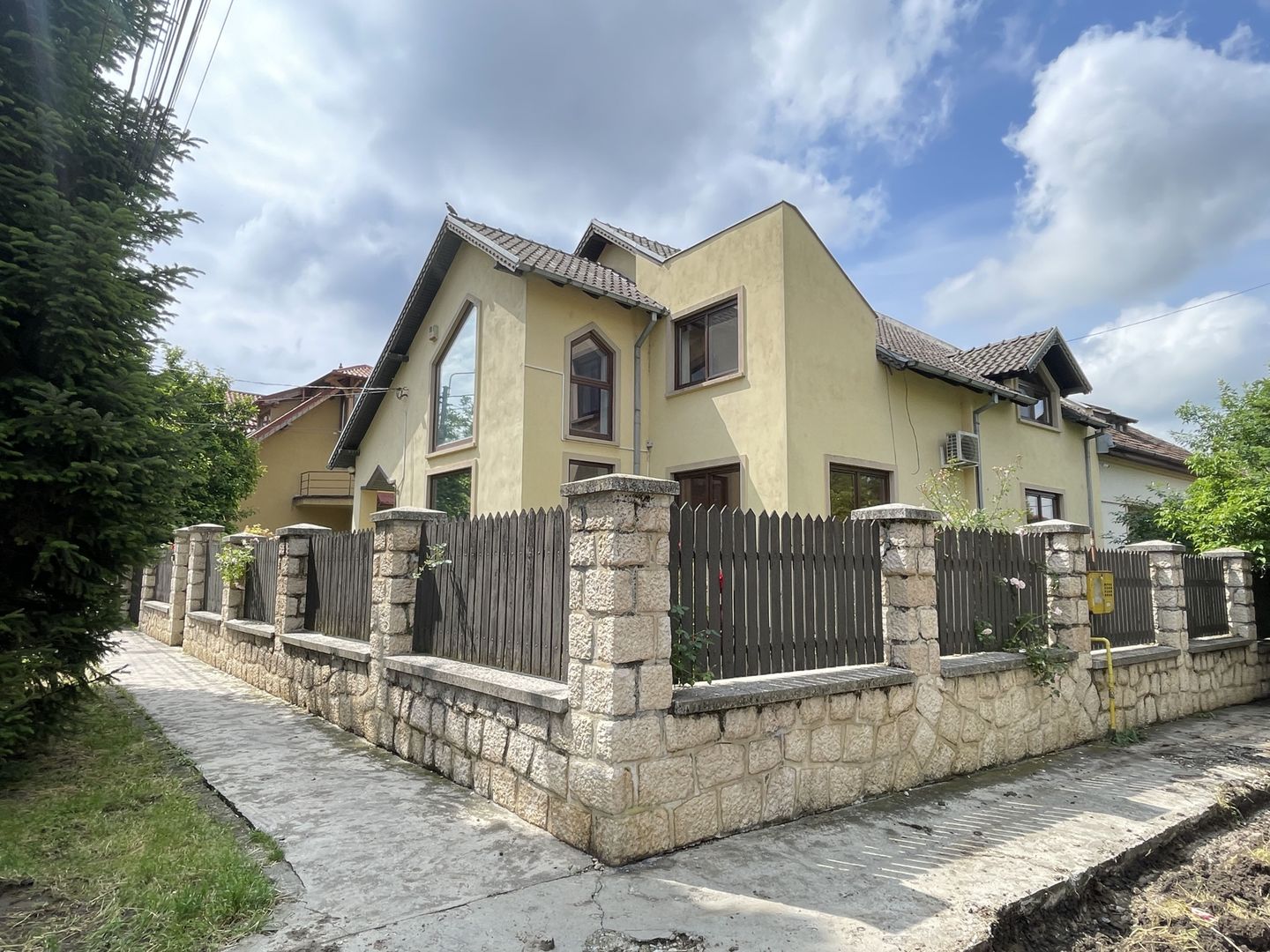 Circumvalatiunii | Casa individuala | 6 camere | Garaj - Poză 2