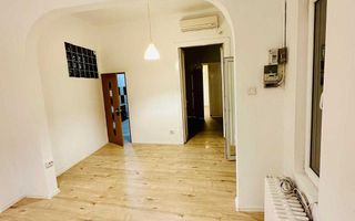 PIATA ROMANA, Proprietar , apartament 3 camere in vila - Poză 3