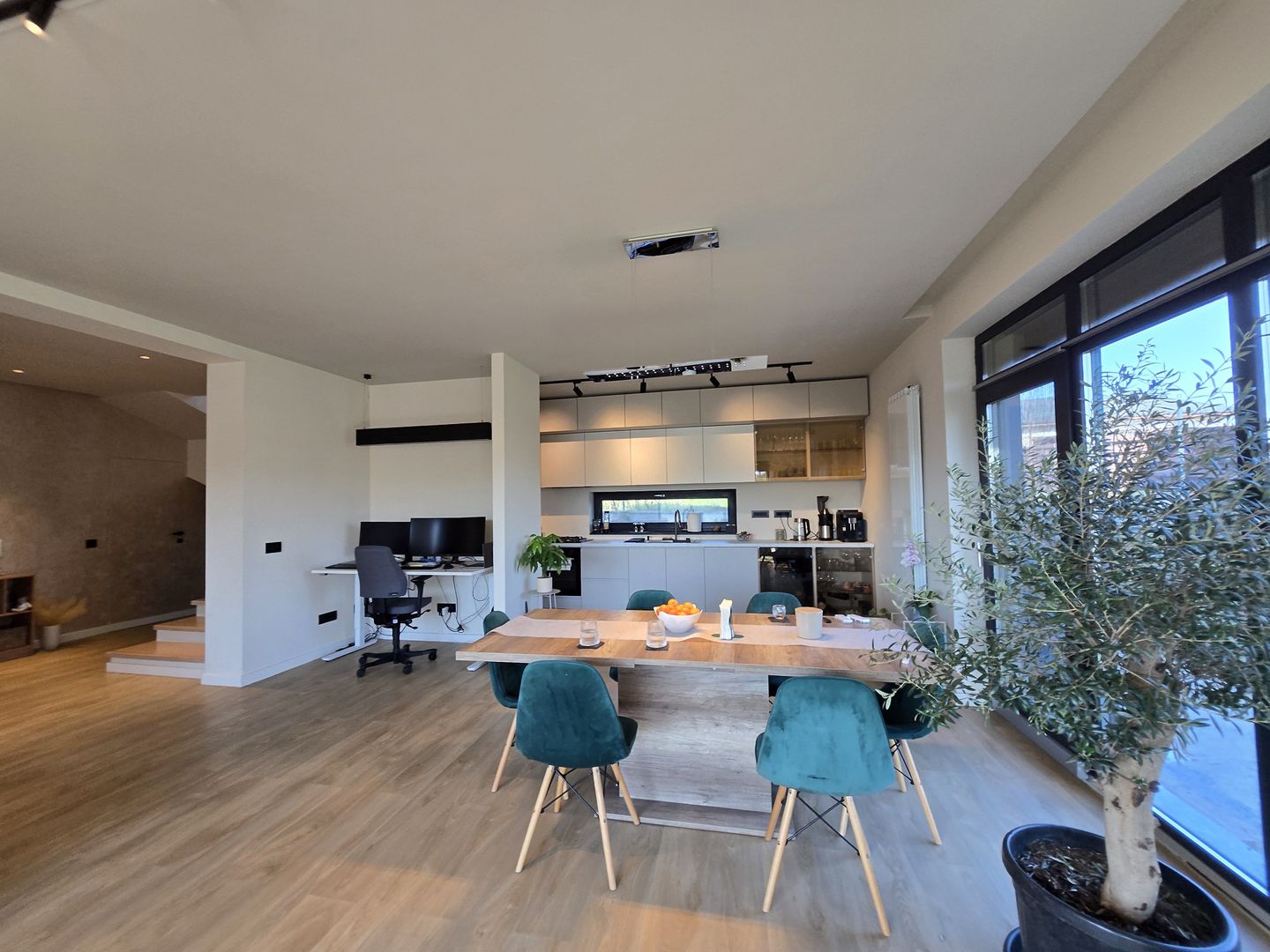 Casa noua 151mp curte 1000m Frumusani mobilata lux -langa Lac/Primarie - Poză 1