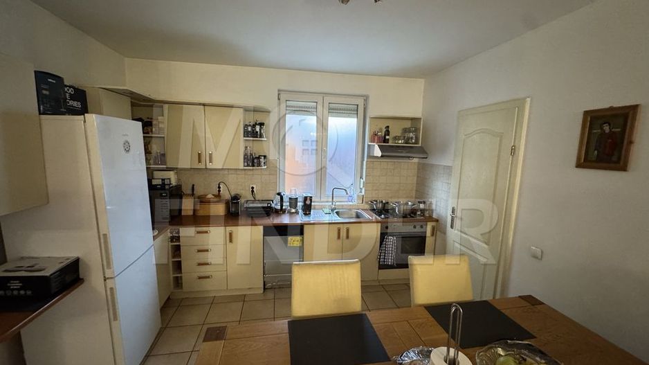 Apartament  3 camere 102 MP in cartierul Andrei Muresanu - Poză 3