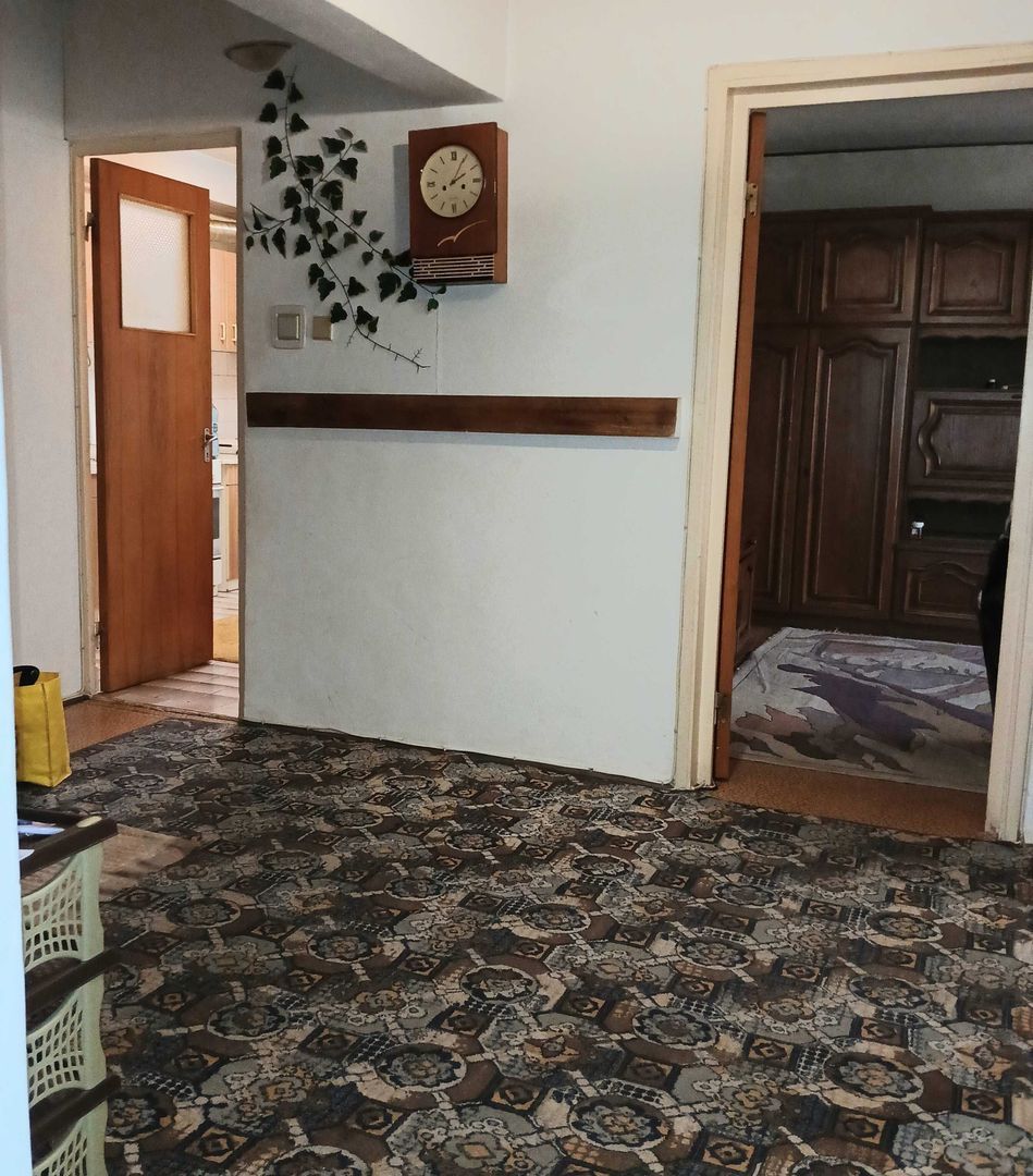 Apartament 3 camere zona Trapezului - Str. Prevederii - Poză 3