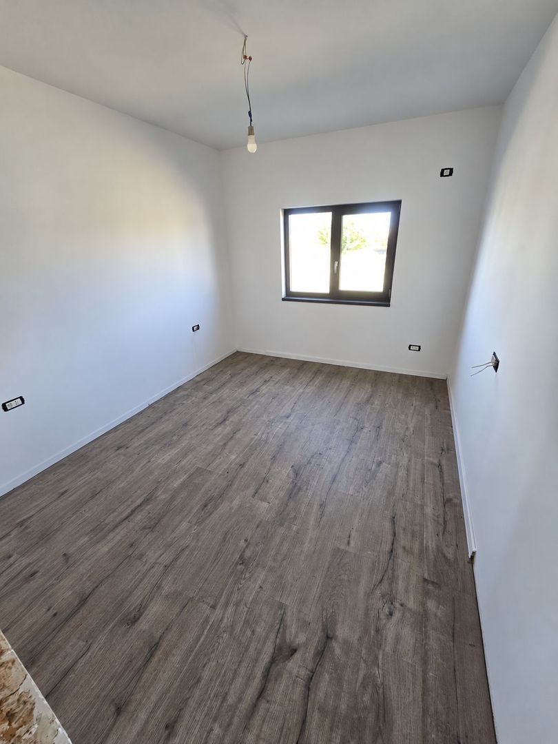 Duplex de vânzare în Timișoara, zona Metro 2 | 3 dormitoare, 2 băi - Poză 4