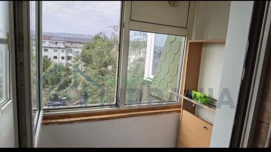 Apartament cu o cameră decomandat de închiriat, zona Canta, Iași - Poză 4