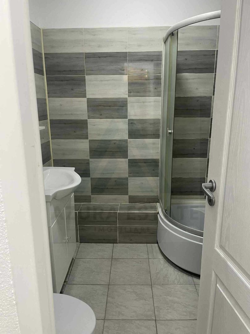 Apartament modern complet renovat 2 camere 55 mp utili in Terezian - Poză 7