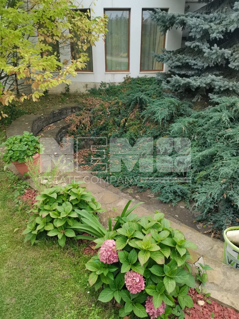 Casă/Vila + Teren 13 Ari de Vânzare |Lisaura/Suceava I 260.000Euro - Poză 27