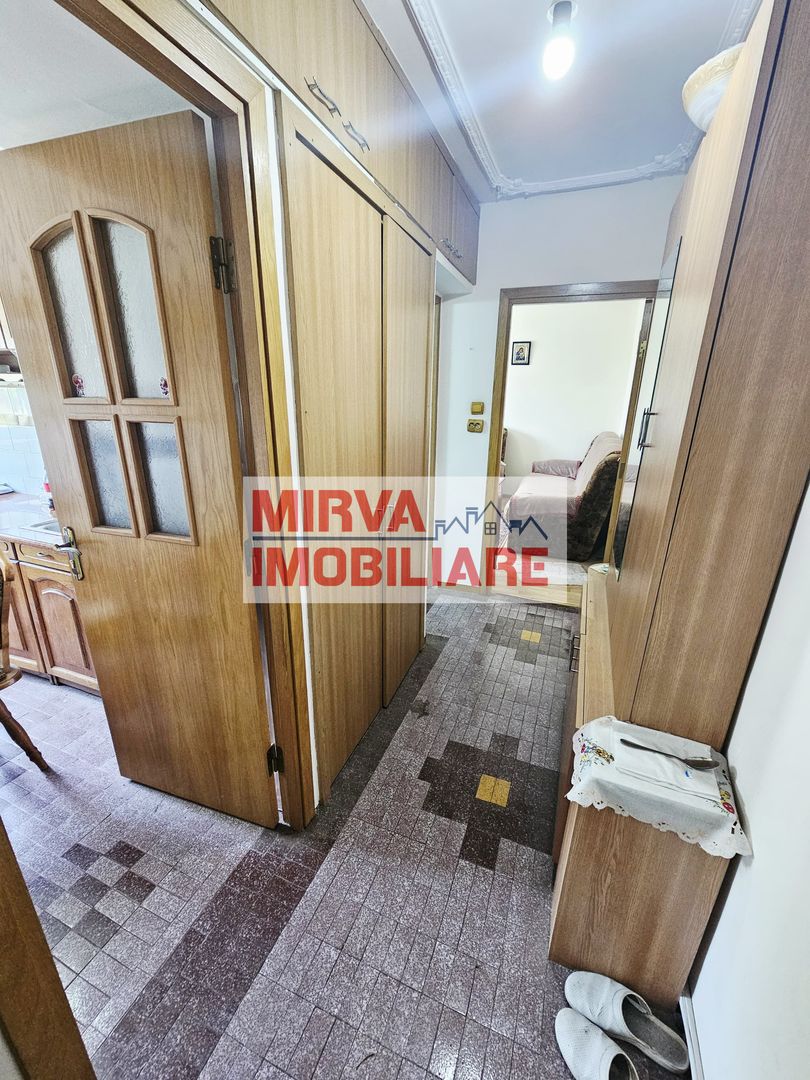 Vanzare apartament 2 camere, mobilat si utilat, zona Vest - Poză 16