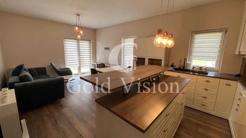 Penthouse cu 3 camere, 80 mp utili, amenajat ultramodern, zona Unirii - Poză 3