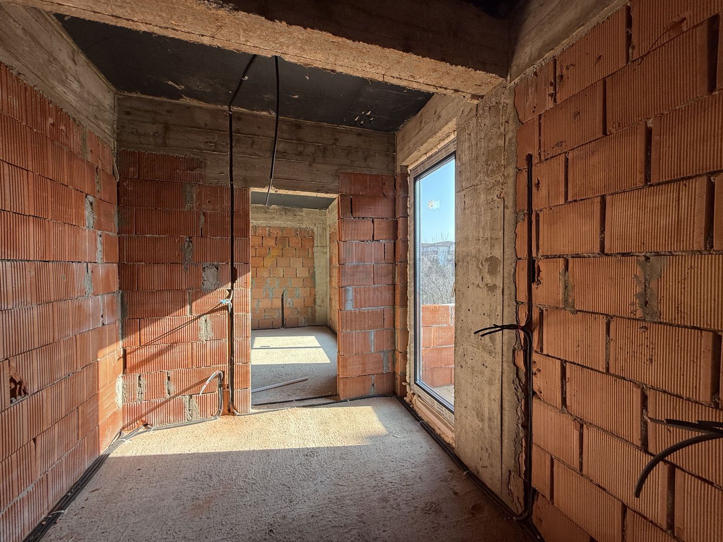 Vila individuala 4 camere Otopeni-23 August - Poză 17