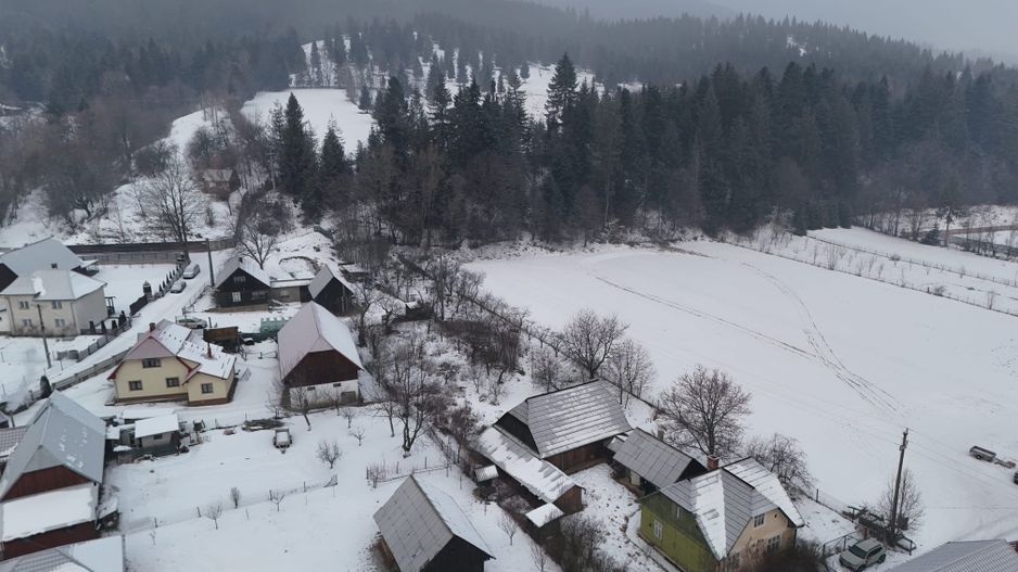 CASA DE VANZARE + ANEXE 2500 MP / PUTNA - Poză 15