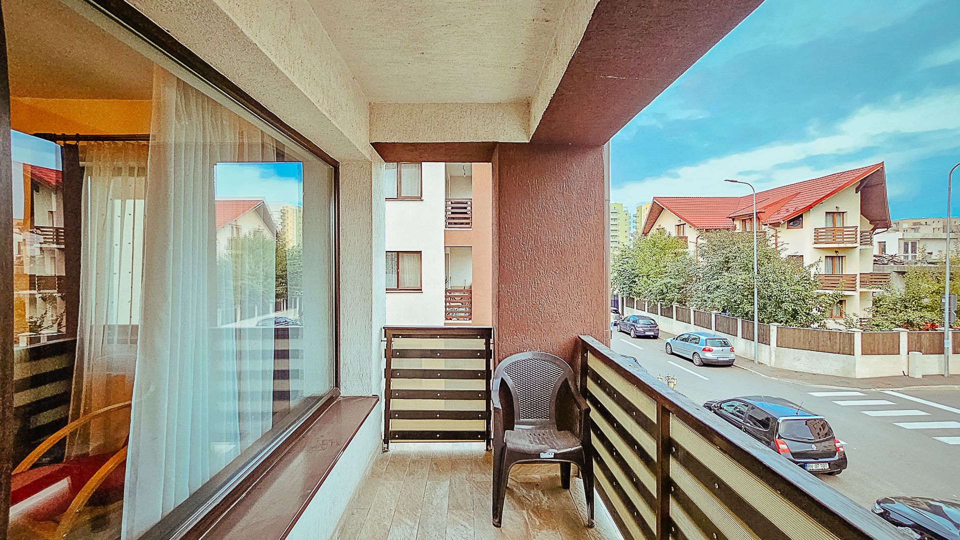 Imobil pretabil investiție,  etajul 1,  zonă de case - Poză 2