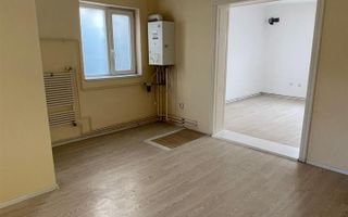 Spatiu comercial de ï¿½nchiriat Calea Aradului - Poză 3