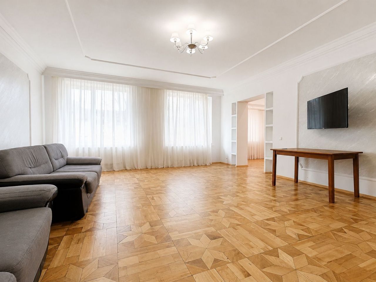Cojușna - Casă 6 Dormitoare + Living | 259 m² | teren 10,81 ari | Spațiu generos pentru familie | 280.000 € - Poză 9