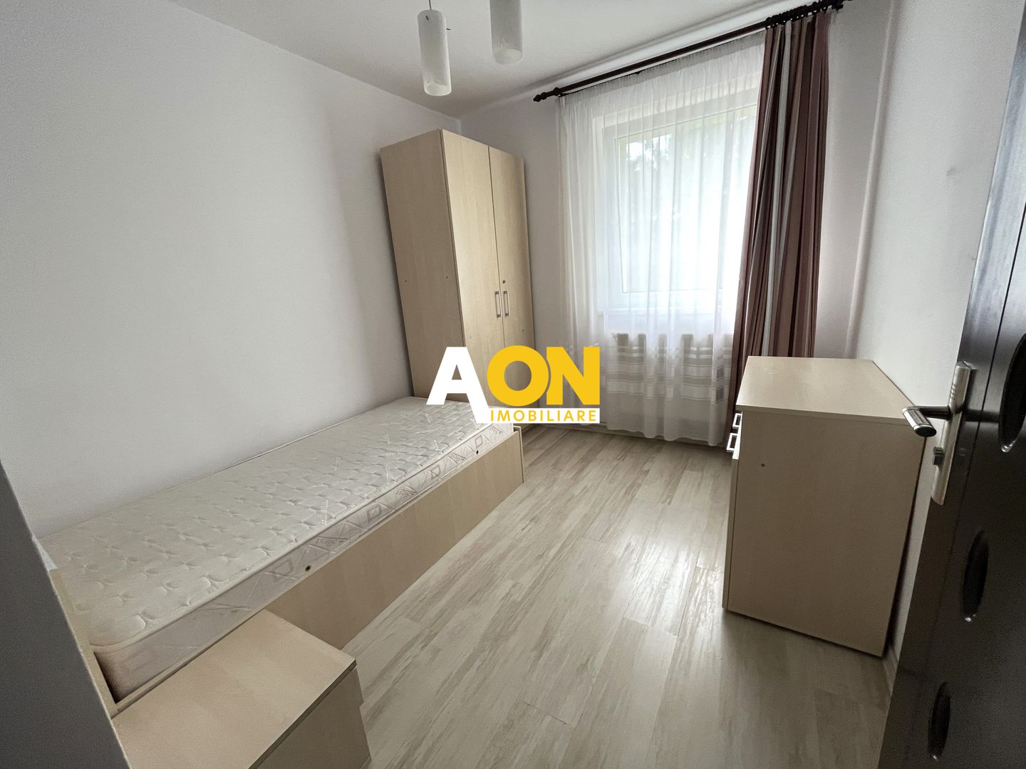 Apartament 4 Camere, Zona Cetate - Poză 4