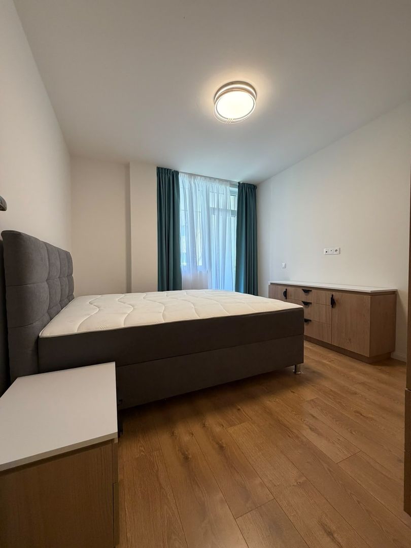 Apartament 3 camere, 2 bai, balcon, etaj intermediar, parcare - Poză 6