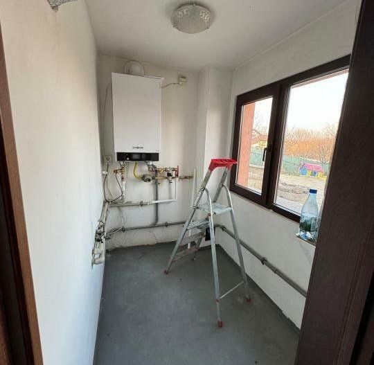 Hlincea, str.Mănăstirii, CIUREA, Iaşi + 1.700 mp teren şi Vilă (D+P+M) - Poză 13