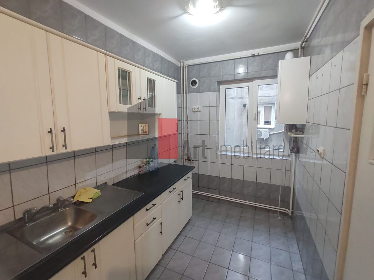 Vânzare apartament decomandat 3 camere cu centrală - Str. Baciului - Poză 13