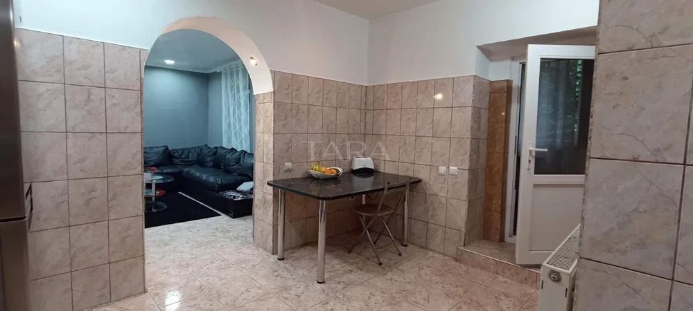 Apartament Cu 2 Camere La Casă - Zona Andrei Mureșanu - Poză 2