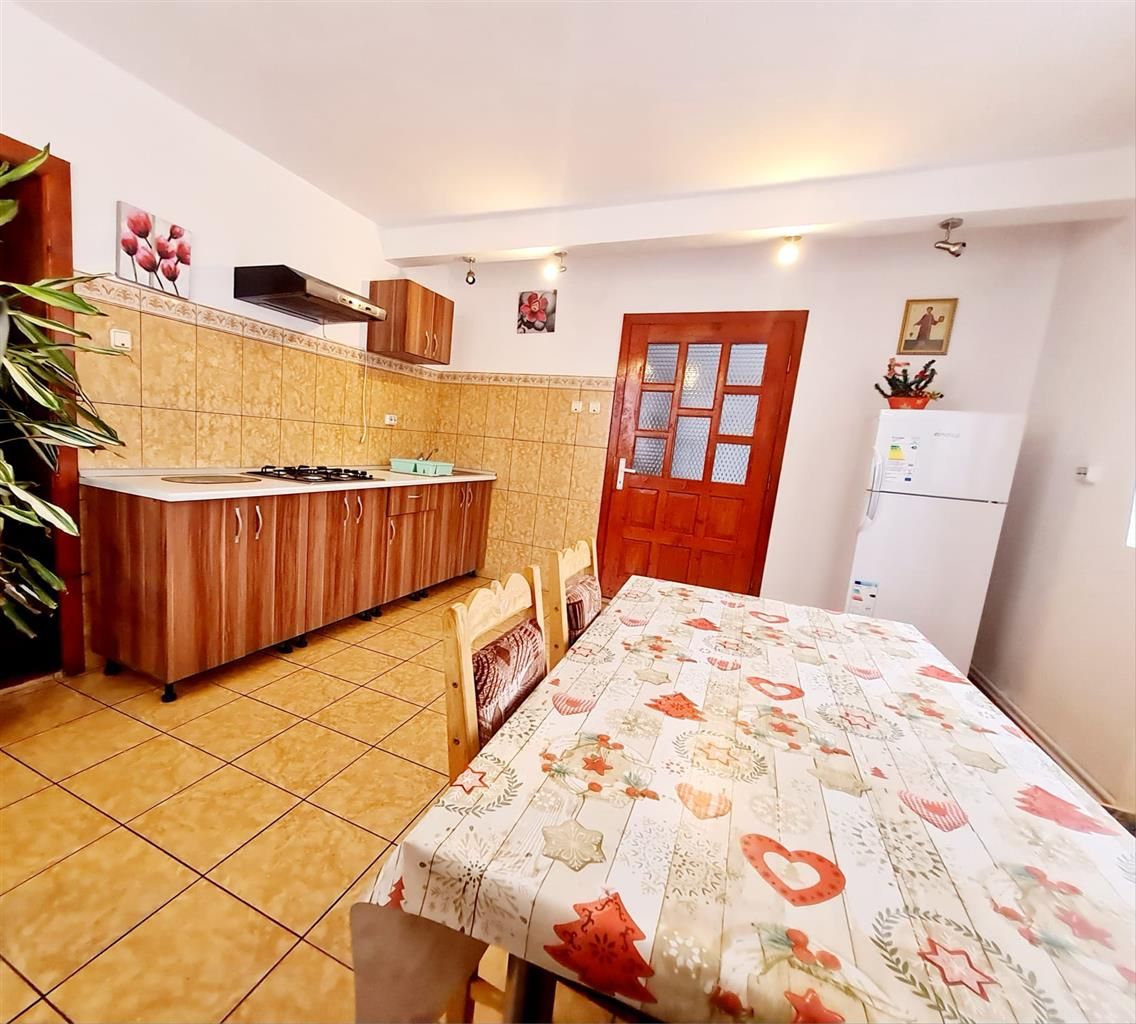 Pensiune in decor fermecator, loc de istorie si legenda, Moieciu de Jos, Bran - Poză 21