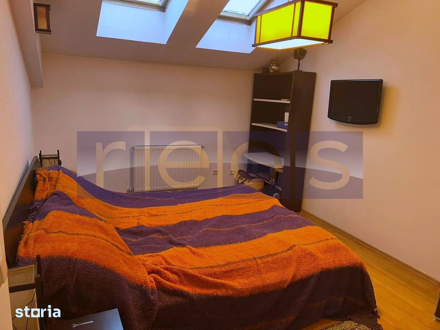 CASA P+1+M DE VANZARE | CURTE PROPRIE | MOBILATA LUX | ZONA PIPERA - Poză 3