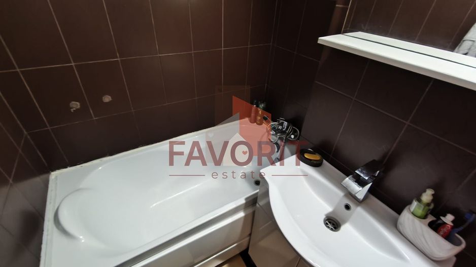 2 camere | centrala proprie | mobilat si utilat | zona excelenta | - Poză 12