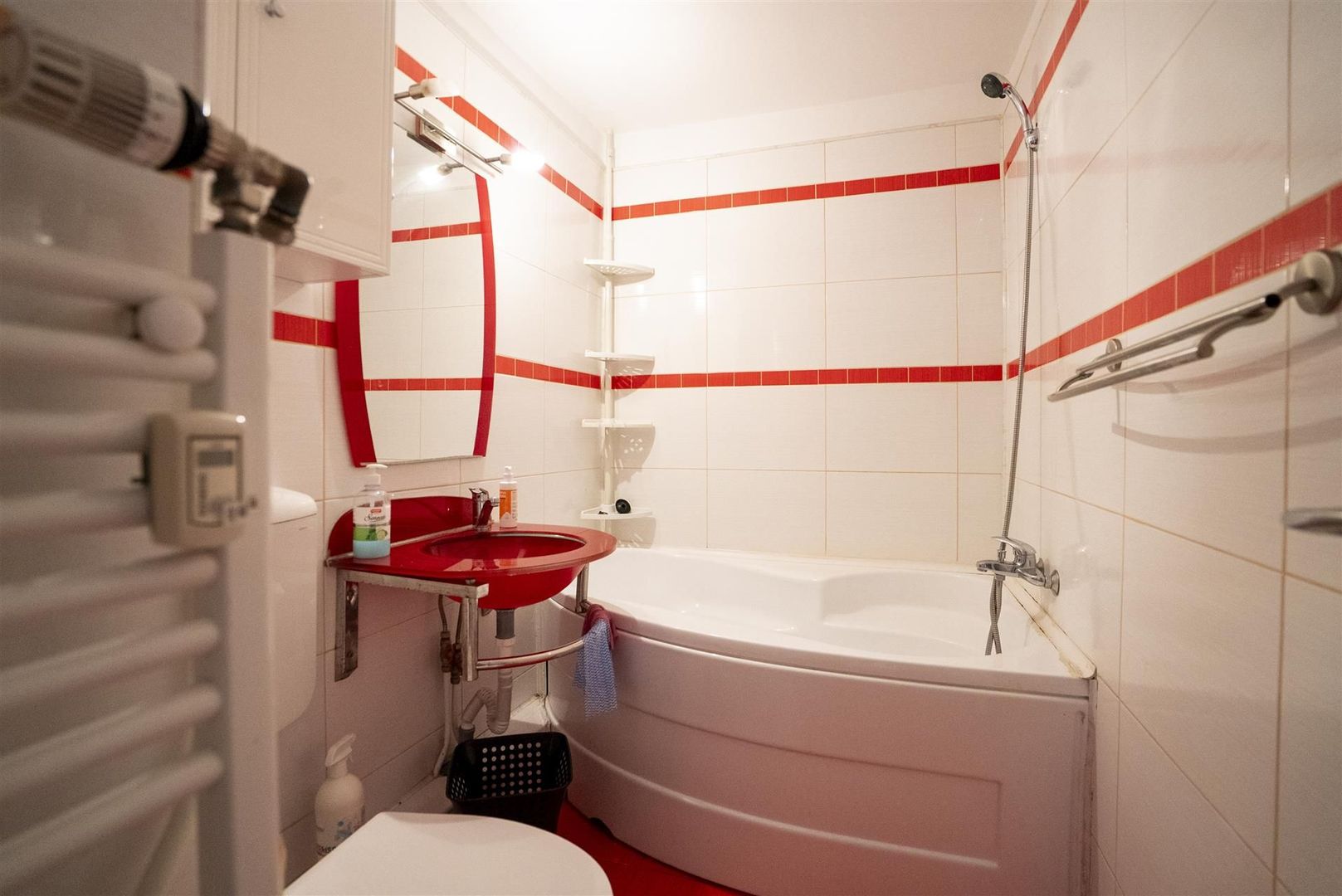 Apartament 4 camere 2 bai etaj 1 Iosia - Poză 8