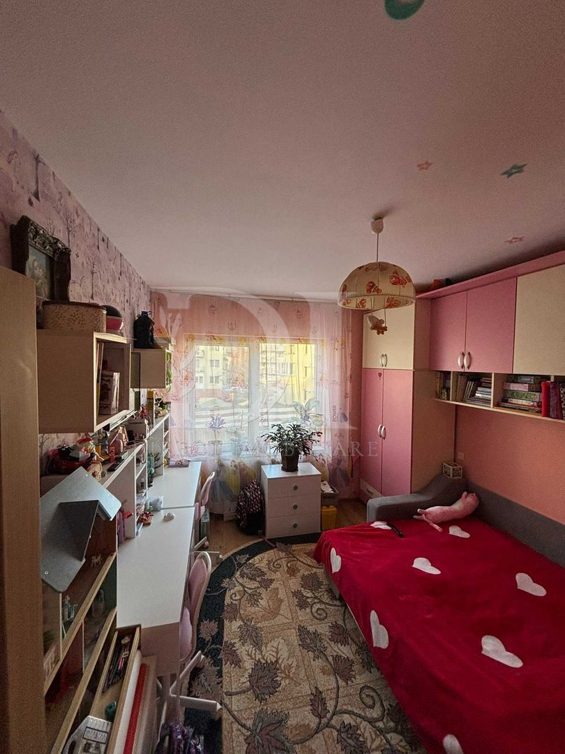 Apartament 3 camere de vanzare / Zona Terra / Floresti - Poză 8