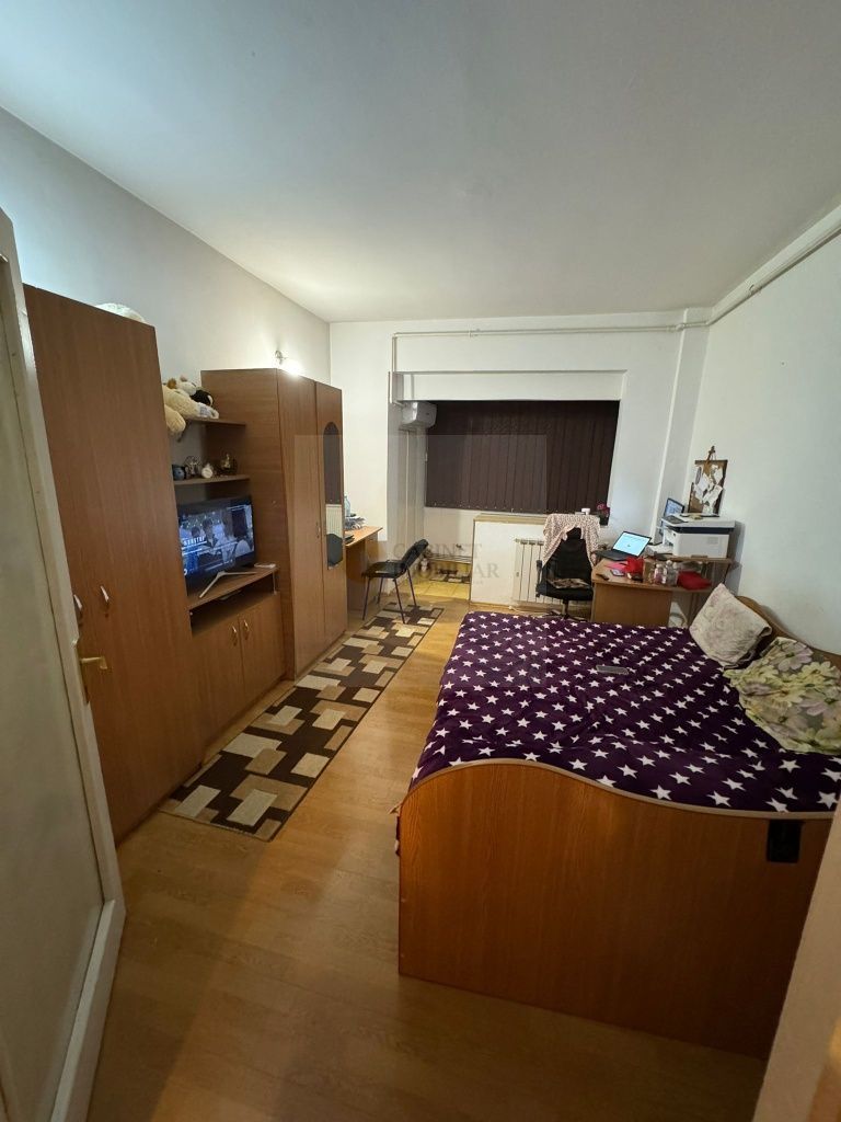 2 camere I Piata Sfintii Voievozi - Victoriei I Parter inalt - Poză 2