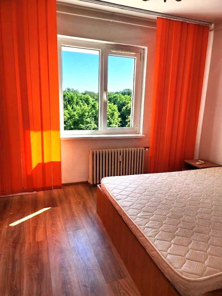 Vanzare Apartament 3 Camere Dristor- Vitan - Poză 1
