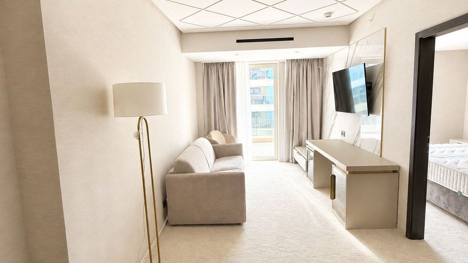 Apartament 2camere de vanzare in Hotel 5 stele -Mamaia - Poză 1