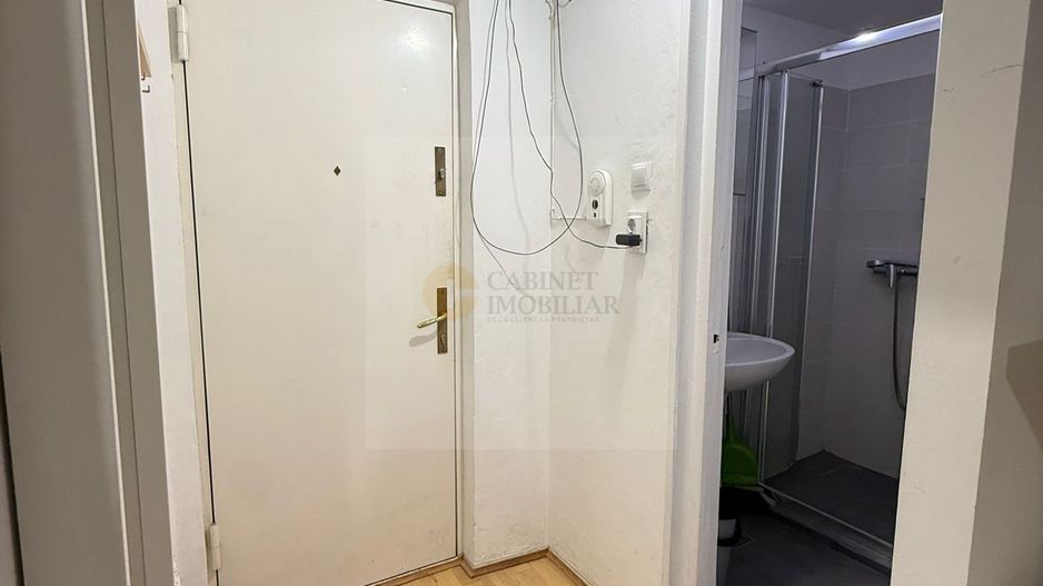 Garsoniera | Victoriei | Bloc 1974 | Creditabil - Poză 9