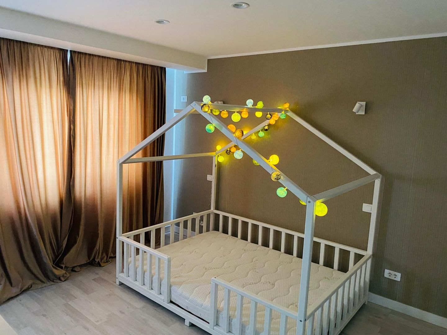 Vila tip Townhouse de inchiriat | langa Porsche Pipera | 4 camere - Poză 11