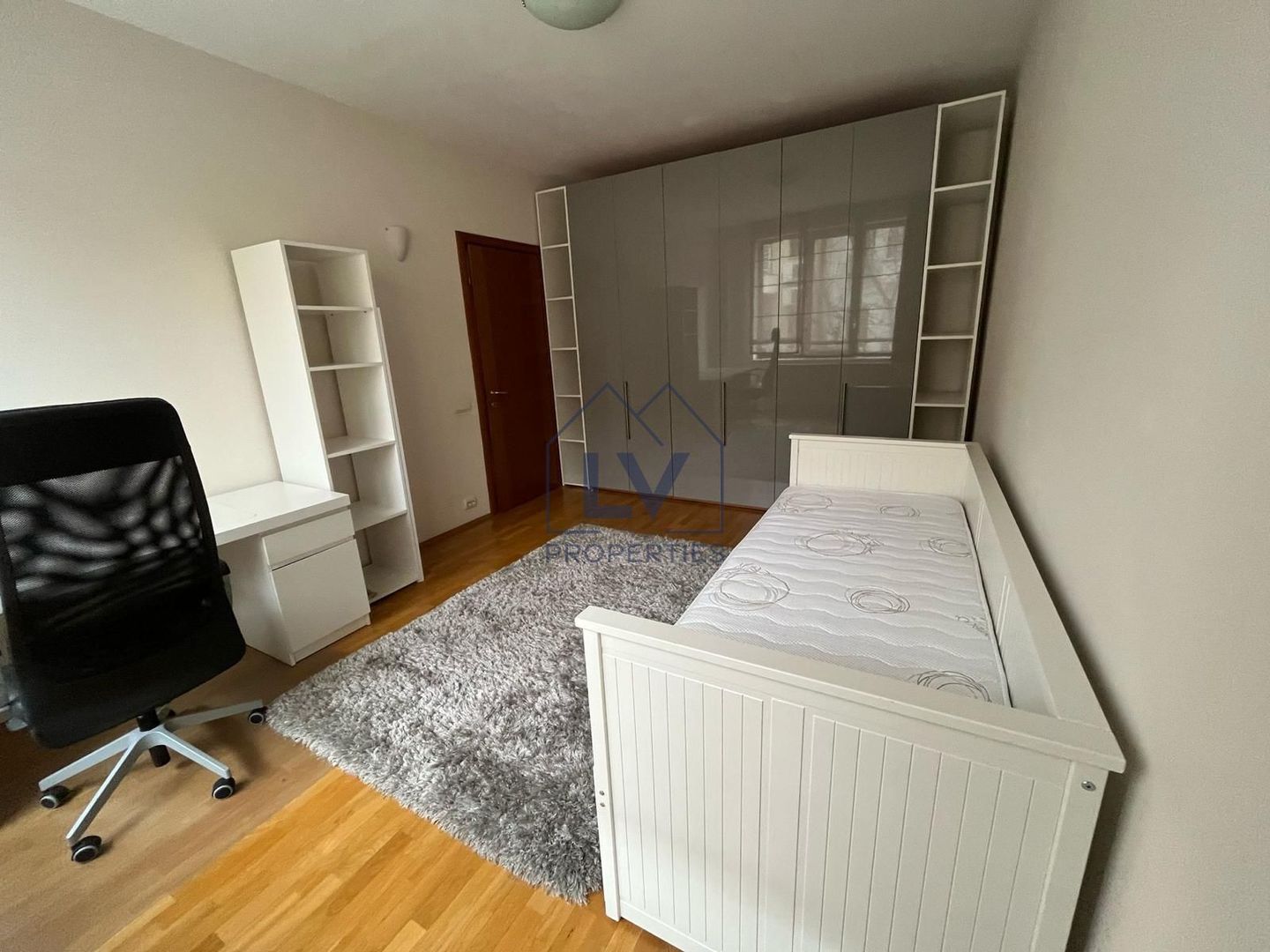 INCHIRIERE APARTAMENT 4 CAMERE | HERASTRAU | 2 LOCURI PARCARE - Poză 13