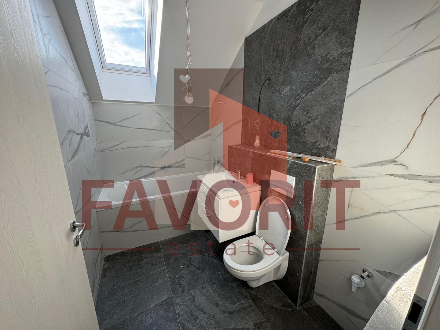Disponibil Imediat. Decomandat. Pozitie excelenta. - Poză 11