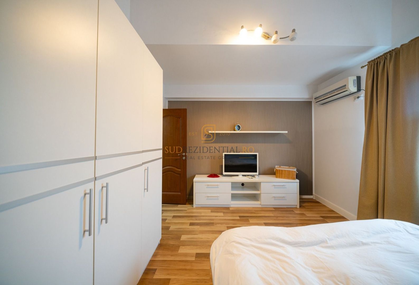 De închiriat apartament duplex 3 camere, 108 mp, complet mobilat - Poză 7
