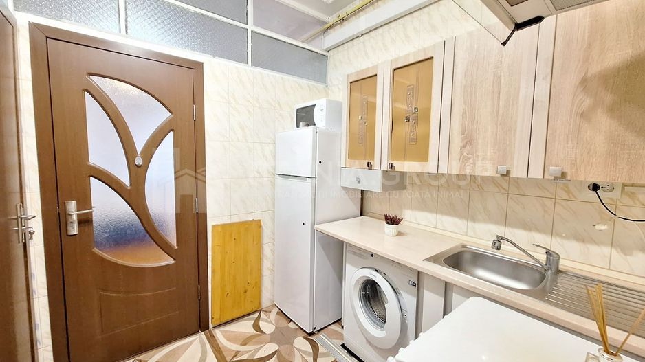 Garsoniera mobilata+camera la demisol, zona Tractorul, comision 0 - Poză 3