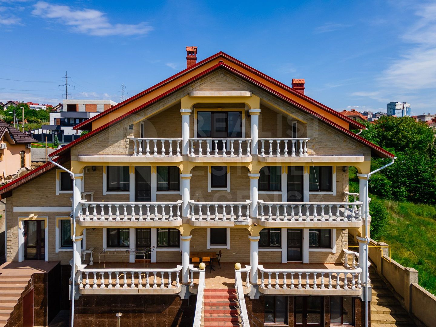 Casă în 4 nivele, amplasat pe strada Chicago, Stăuceni. - Poză 2