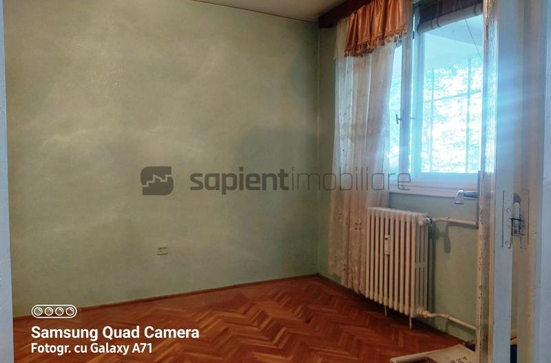 Apartament tip C cu 3 camere str.Sovata - Poză 2