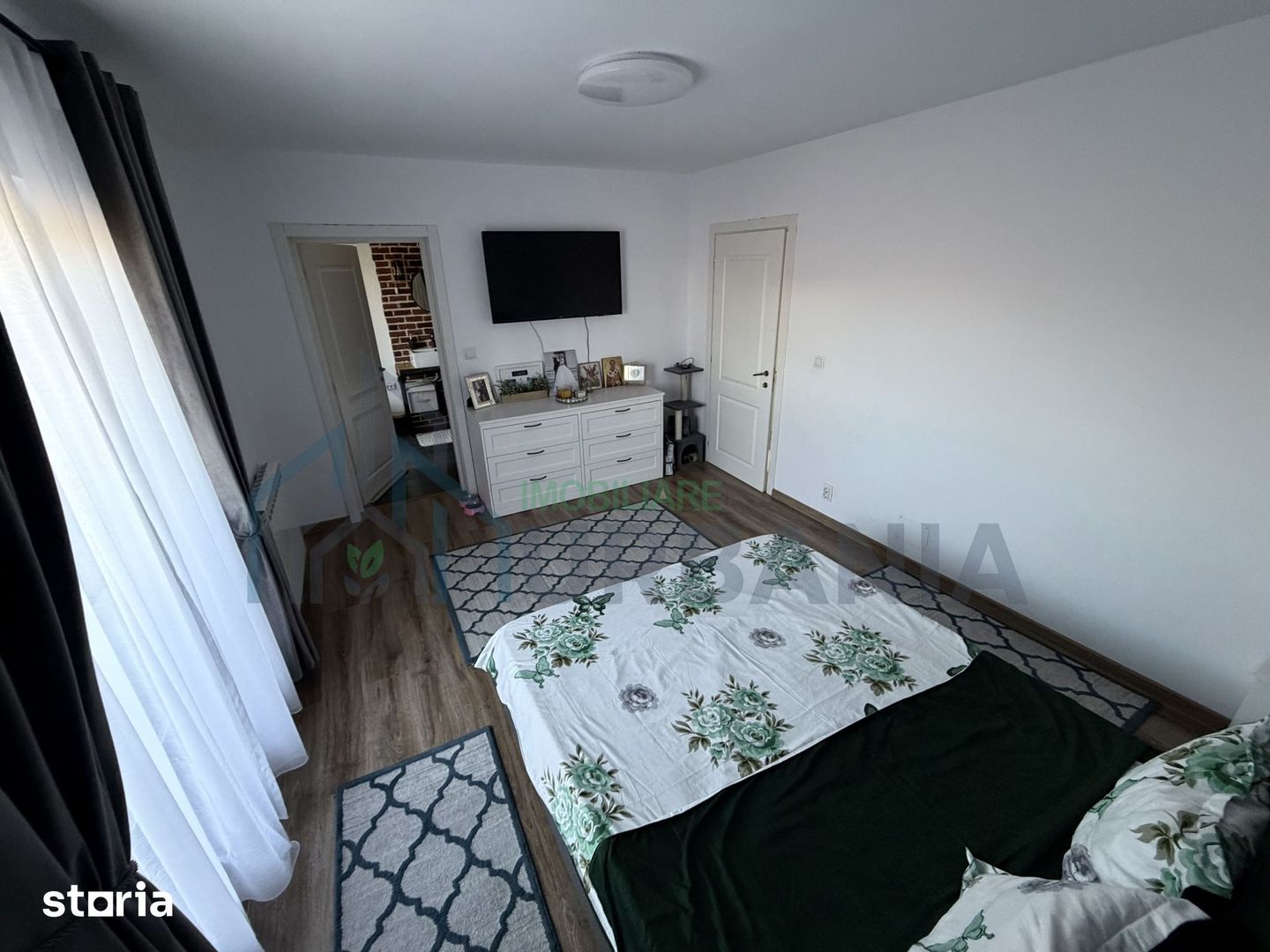 Casă de vânzare, 5 camere, mansardă, mobilată și utilată, Miroslava - Poză 12