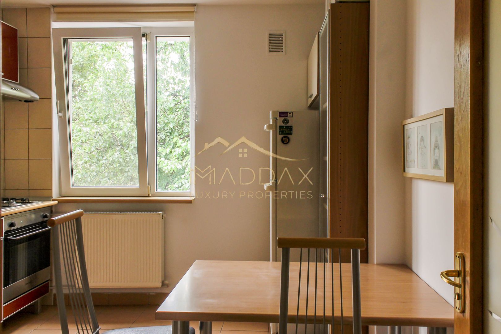 Apartament renovat cu 2 camere langa metrou de închiriat - Poză 19