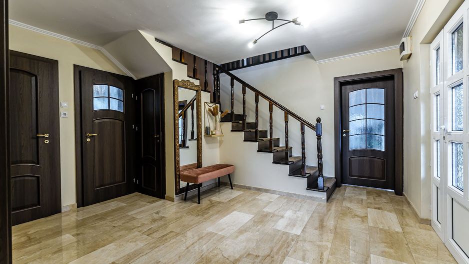 Pret redus Casă spațioasă cu teren generos în Gai Comision 0 - Poză 1